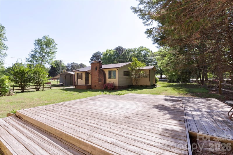 5208 Hickory Grove Rd, Mount Holly, NC 28120
