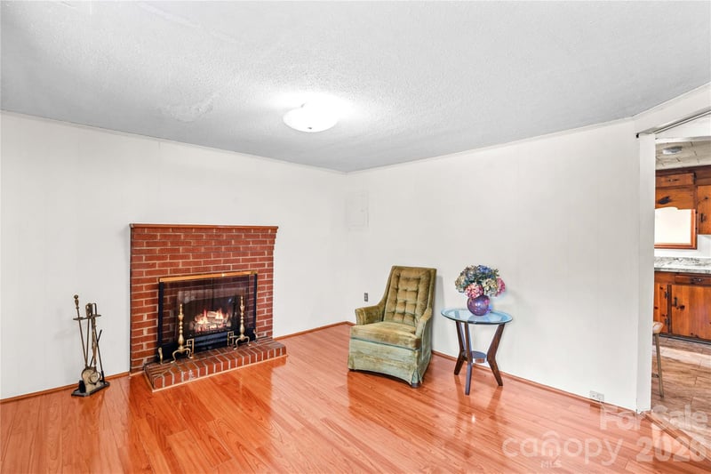 155 Parkertown Rd, Mooresville, NC 28115