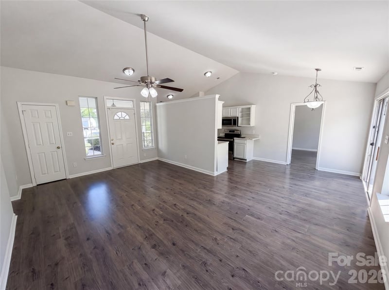 2405 Celosia Dr, Charlotte, NC 28262