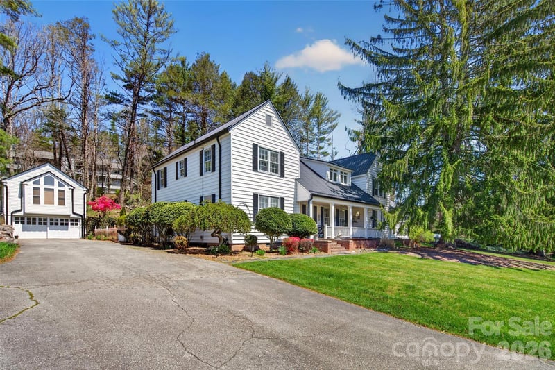 60 Henry Ln, Spruce Pine, NC 28777