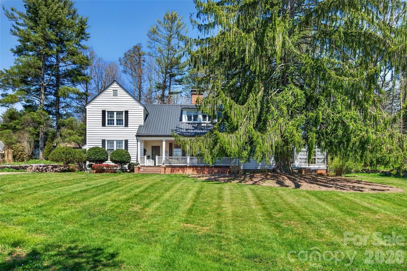 60 Henry Ln, Spruce Pine, NC 28777