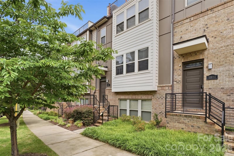 18017 Nolita Ln, Charlotte, NC 28204