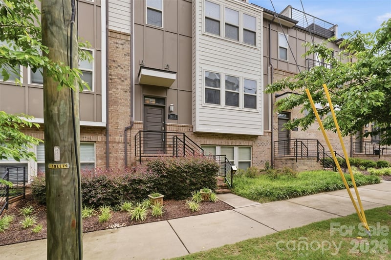 18017 Nolita Ln, Charlotte, NC 28204