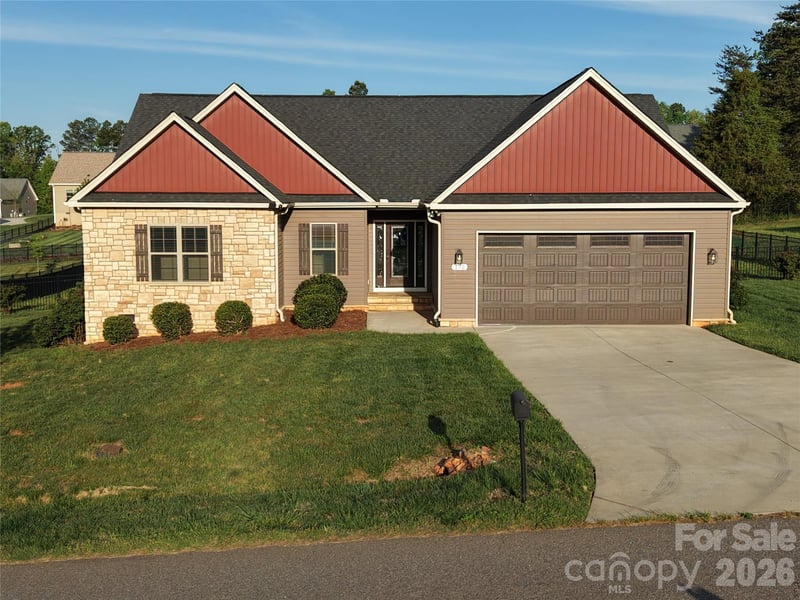 172 Staffordshire Dr, Statesville, NC 28625