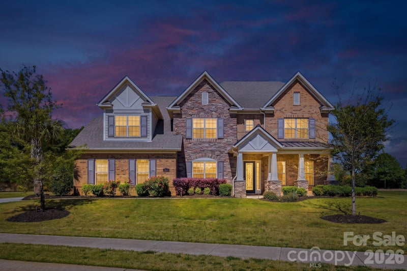 1020 Liggets Dr, Matthews, NC 28104