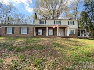 640 Edgewood Dr, Wilkesboro, NC 28697