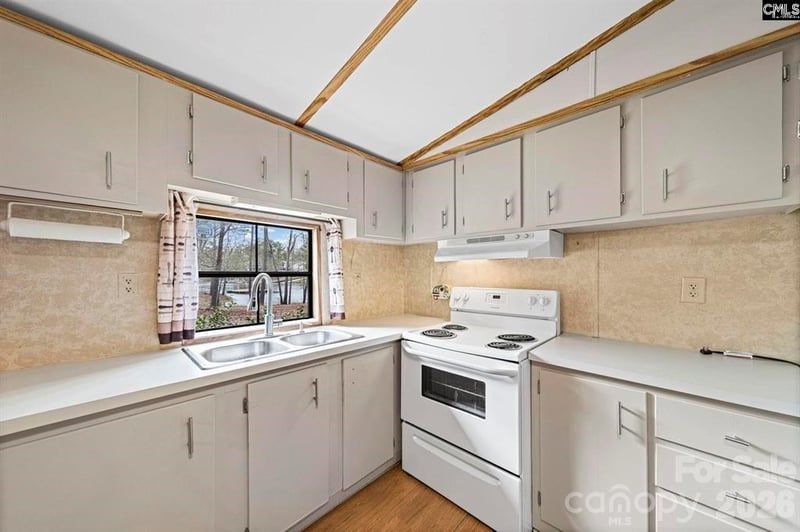 1993 White Oak Rd, Camden, SC 29020