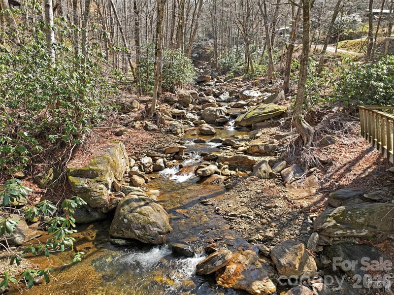 142 Cold Spring Rd, Burnsville, NC 28714