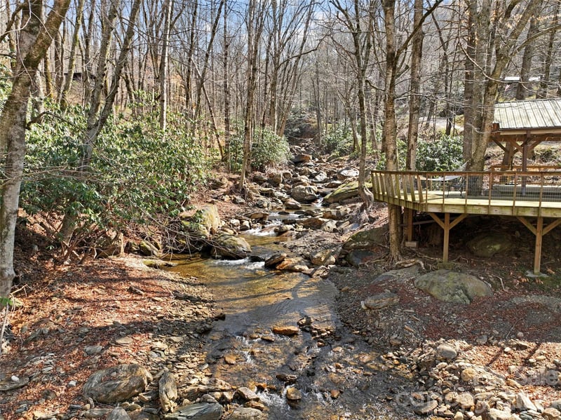 142 Cold Spring Rd, Burnsville, NC 28714