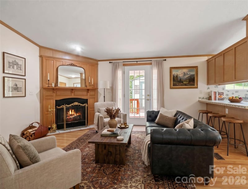 469 Hensley Branch Rd, Burnsville, NC 28714