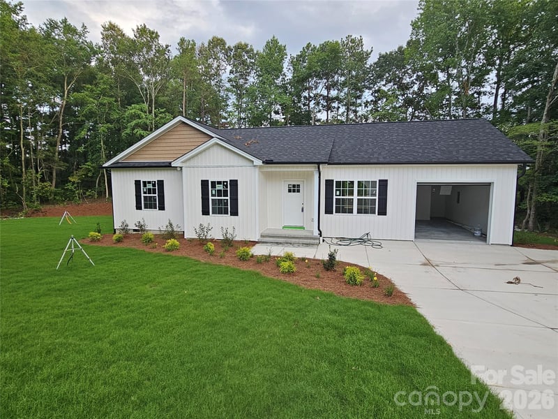 2566 Heather Ln, Lancaster, SC 29720