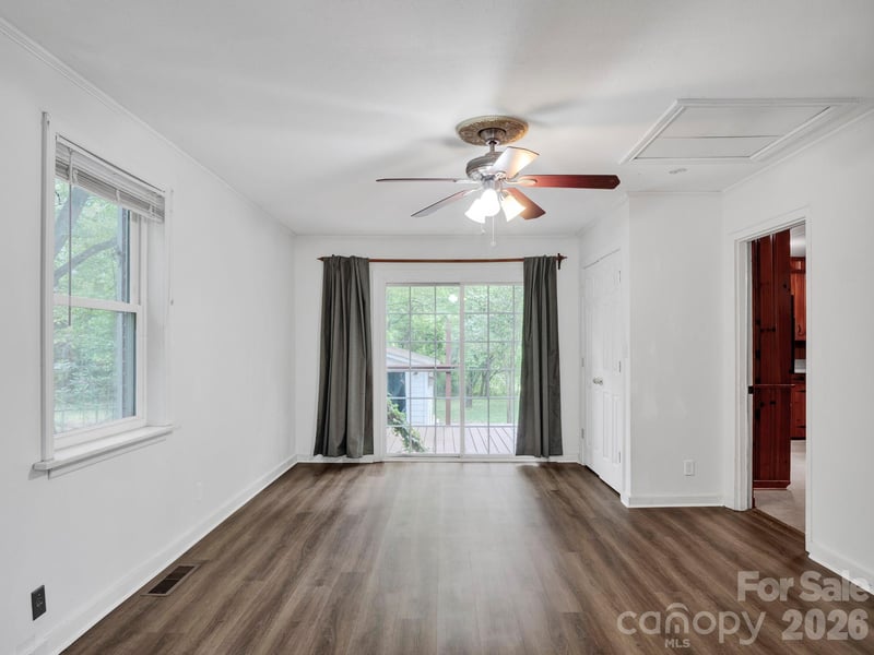 6210 Grove Park Blvd, Charlotte, NC 28215