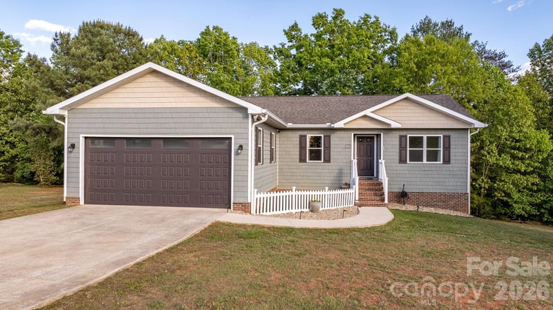 4262 Boulder Dr, Morganton, NC 28655