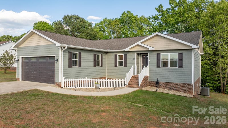 4262 Boulder Dr, Morganton, NC 28655