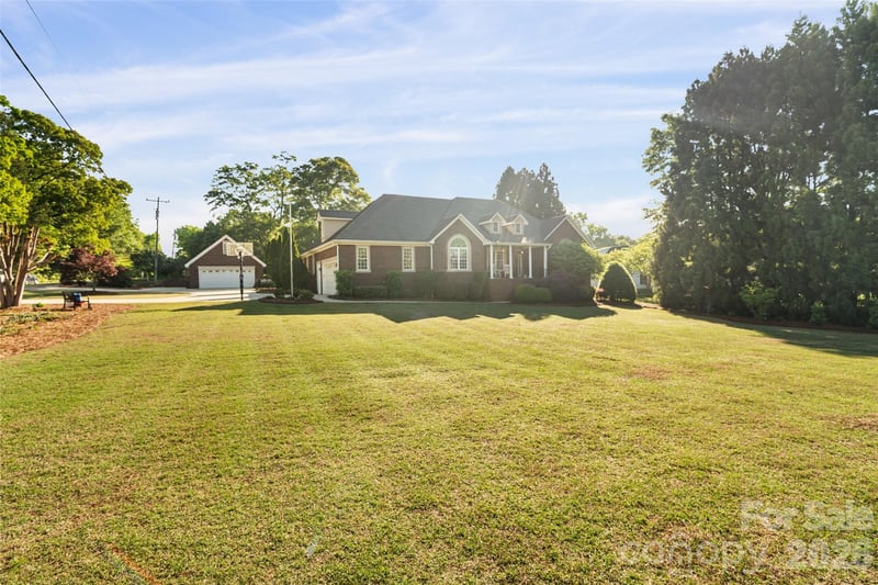 1701 South Point Rd, Belmont, NC 28012