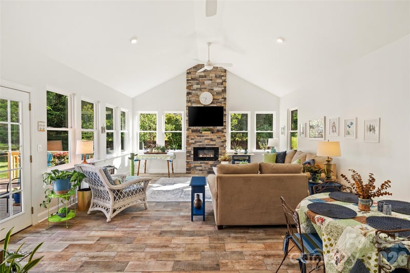 1701 South Point Rd, Belmont, NC 28012