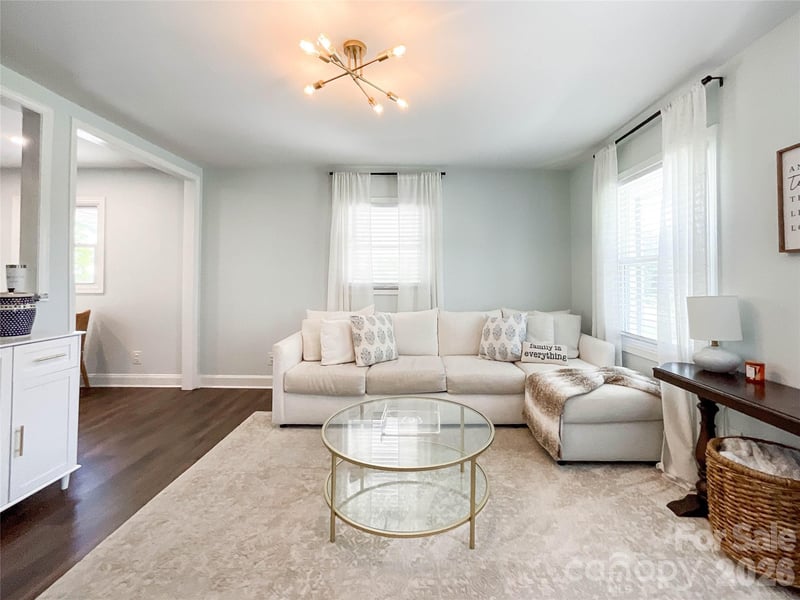 3827 Topsfield Rd, Charlotte, NC 28211