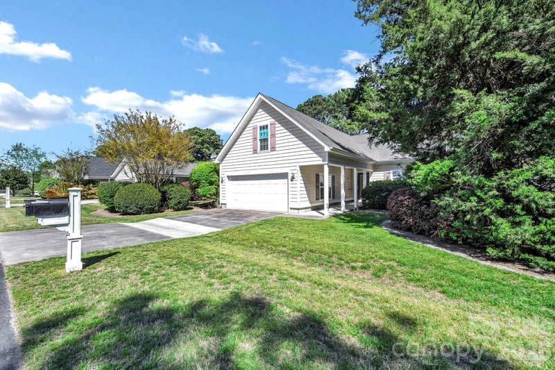 4979 Glen Cove Dr, Southport, NC 28461