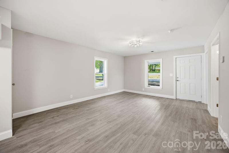 23 Flowe St, Concord, NC 28027