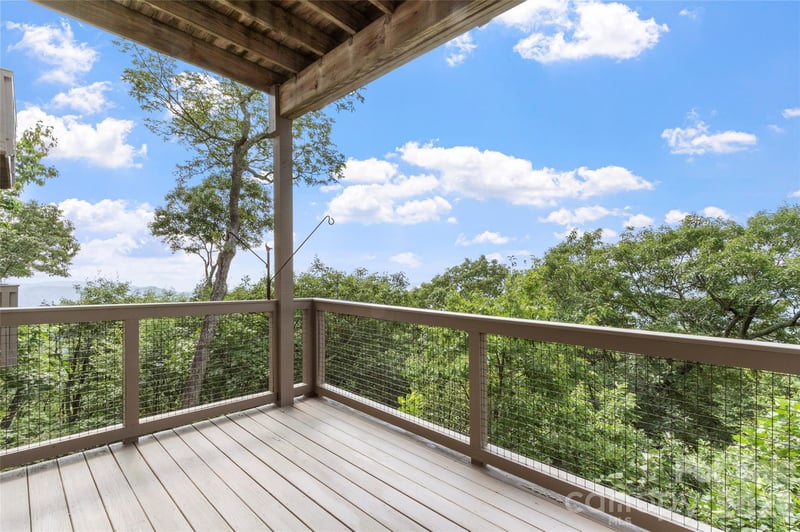 66 Club Villa Ct #D-3, Burnsville, NC 28714
