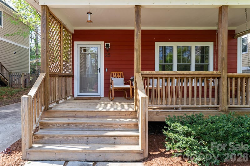 25 Lamar Ave, Asheville, NC 28803