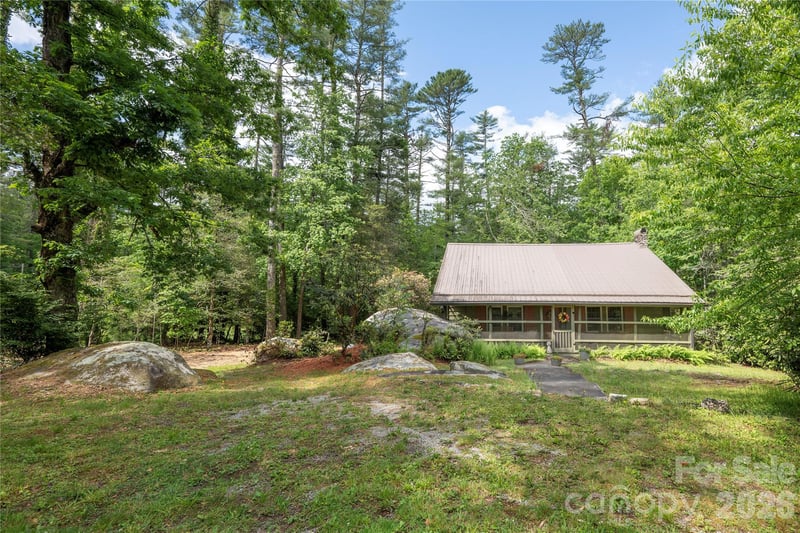 10844 Greenville Hw, Cedar Mountain, NC 28718