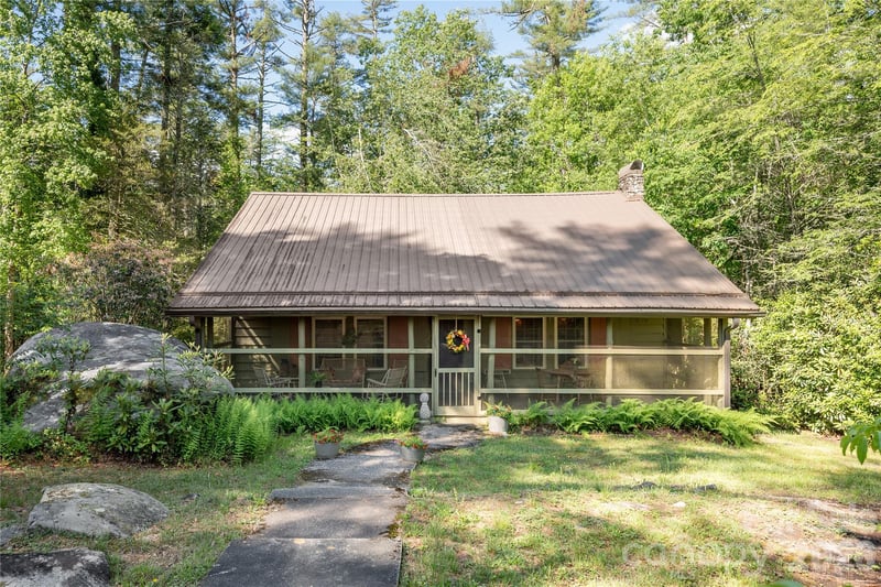 10844 Greenville Hw, Cedar Mountain, NC 28718
