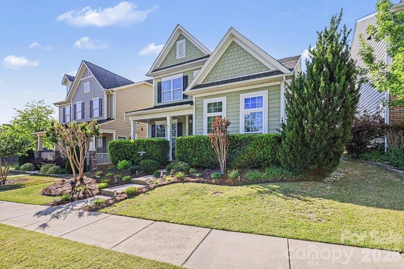 5153 Waterloo Dr, Tega Cay, SC 29708