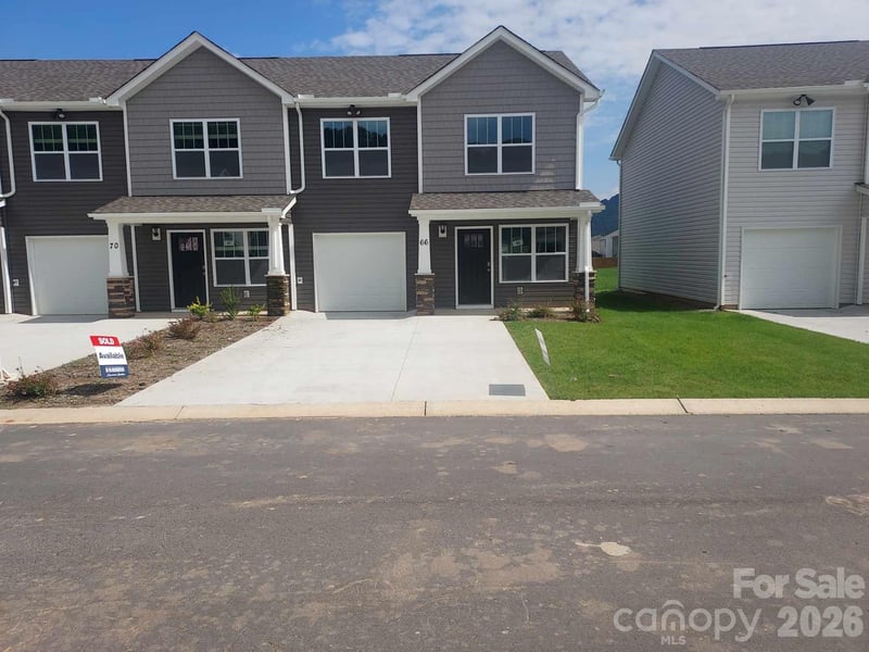 66 Clear Creek Ln, Waynesville, NC 28785