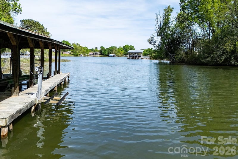 46356 Chase Point Dr, Norwood, NC 28128