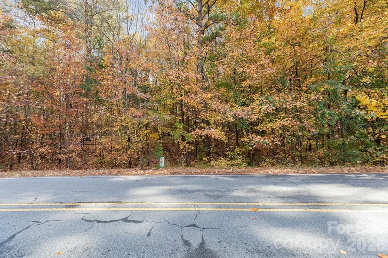 233 Greenbay Rd, Mooresville, NC 28117