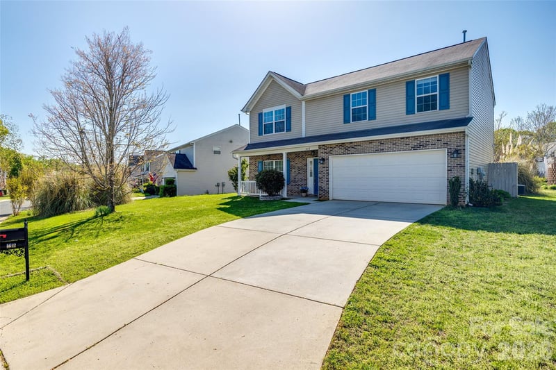 1612 Beleek Ridge Ln, Clover, SC 29710