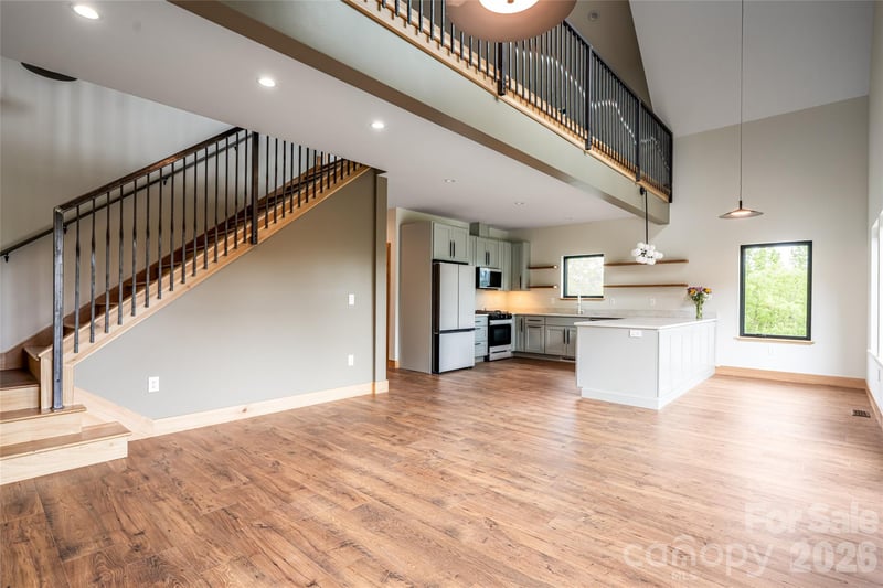 19 Ginger Spice Trl, Weaverville, NC 28787