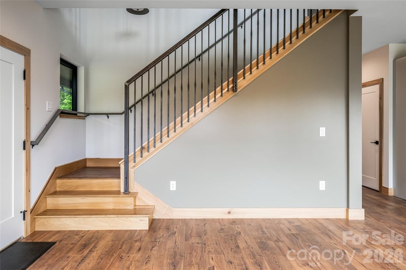 19 Ginger Spice Trl, Weaverville, NC 28787