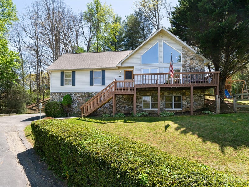 15 Tiffany Ln, Asheville, NC 28804
