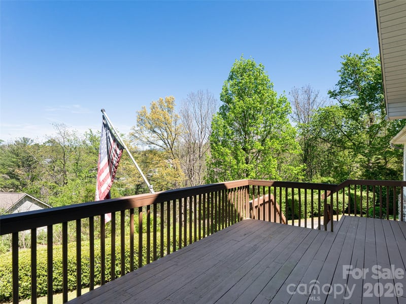 15 Tiffany Ln, Asheville, NC 28804