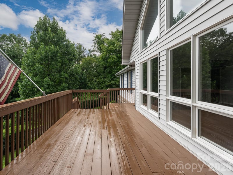 15 Tiffany Ln, Asheville, NC 28804