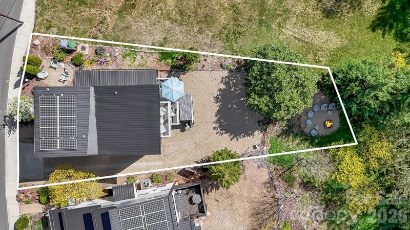 14 Sulphur Springs Rd, Asheville, NC 28806