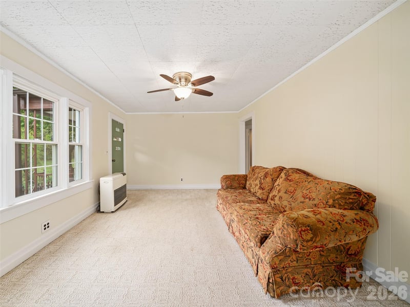 338 Sweet Creek Rd, Bakersville, NC 28705