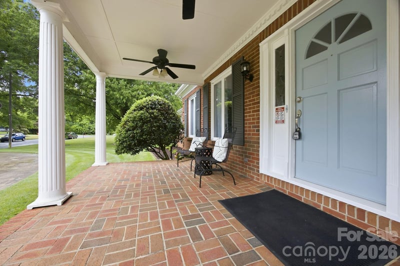 1215 Hillside Dr, Gastonia, NC 28052