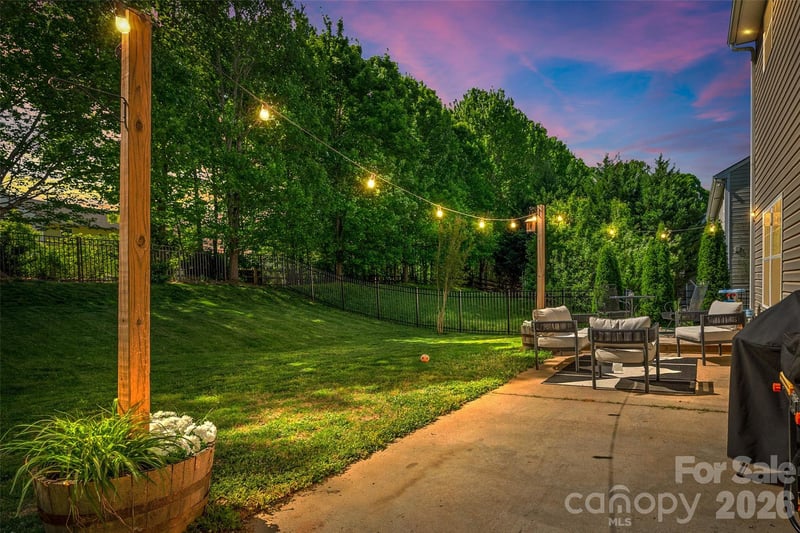 3253 Wicklow Ln, Clover, SC 29710