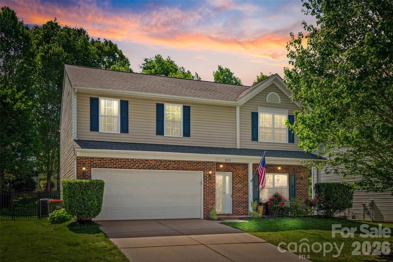 3253 Wicklow Ln, Clover, SC 29710