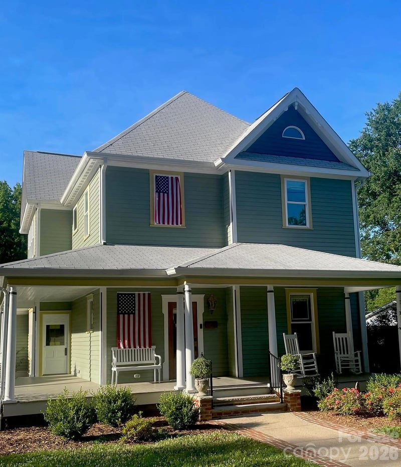 207 Academy St, Cherryville, NC 28021