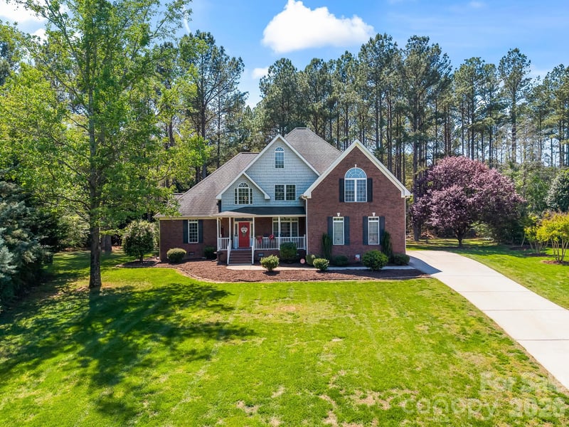 443 Crowders Bluff Ct, Clover, SC 29710