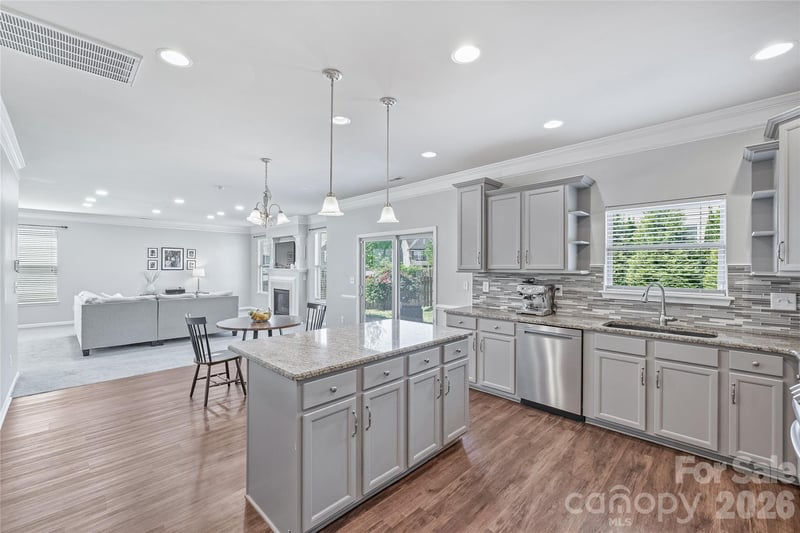 7041 Carnwarth Ln, Fort Mill, SC 29707