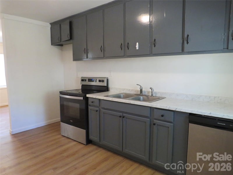 150 Greenfield Dr, Forest City, NC 28043