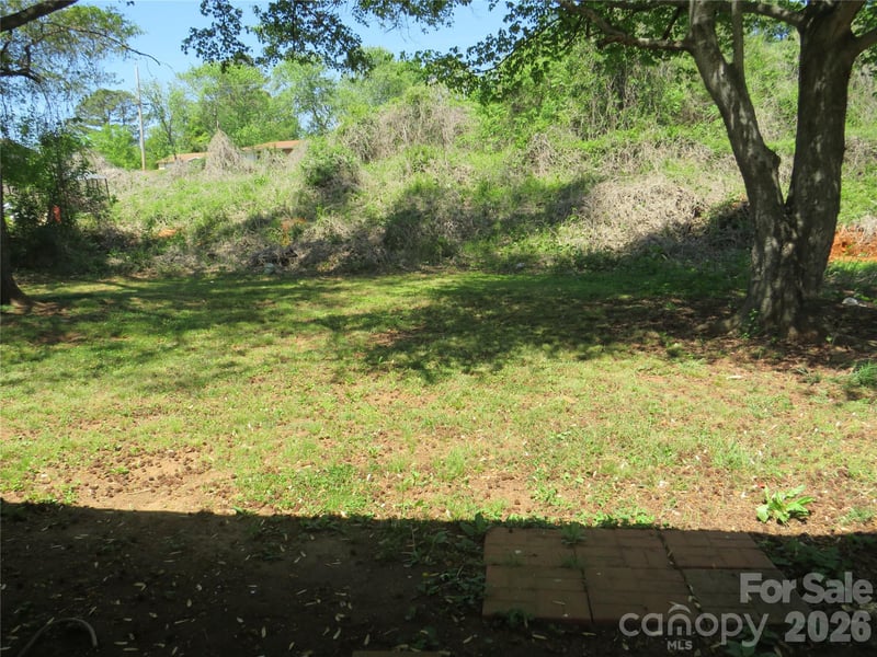 150 Greenfield Dr, Forest City, NC 28043