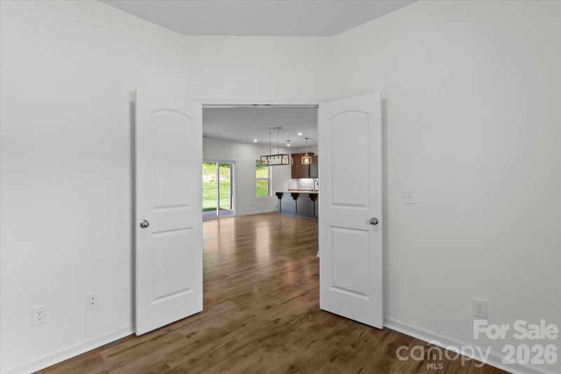 127 Buoy Ln, Statesville, NC 28677