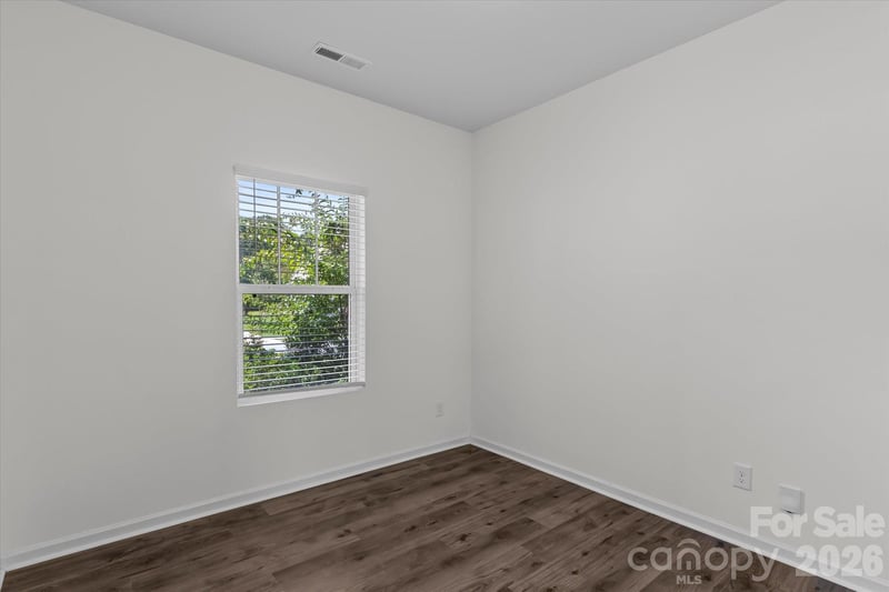 127 Buoy Ln, Statesville, NC 28677