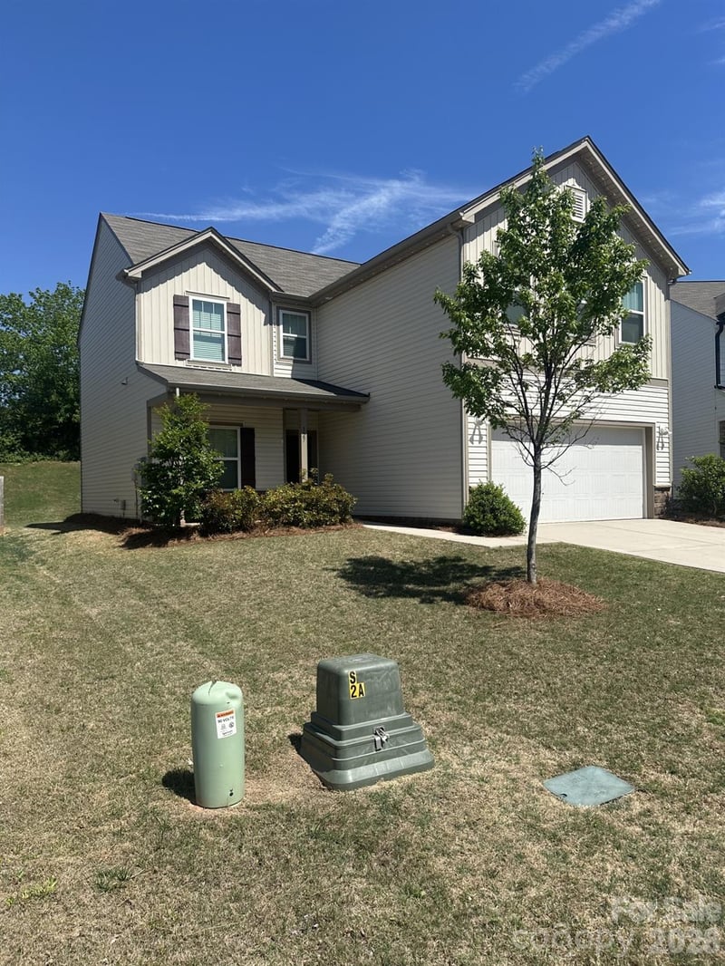 127 Buoy Ln, Statesville, NC 28677